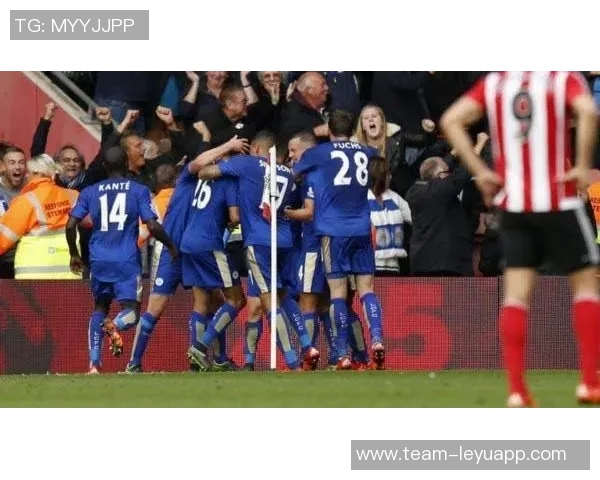 南安普顿以2226万购入18岁拉维亚现以6210万高价出售给切尔西